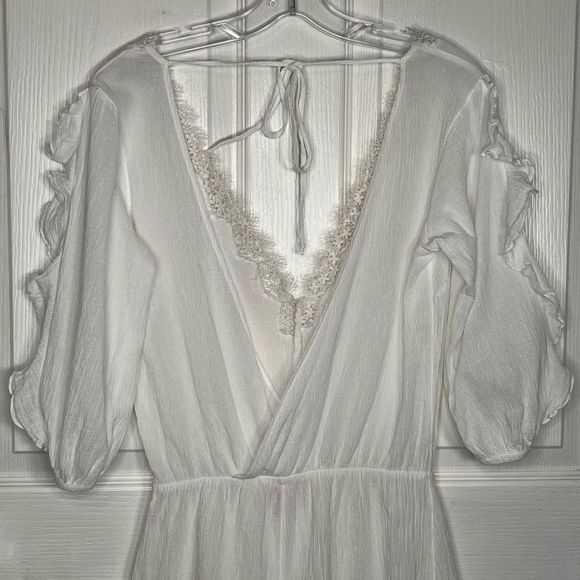 Victoria's Secret White Jumpsuit with Elegant Design - Picture 8 of 11